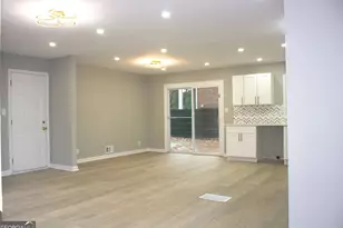 2749 Old Farm Rd, South Fulton, GA 30349 - Photo 13