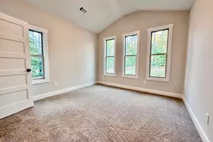 313 Mourning Ct, Lagrange, GA 30241 - Photo 11