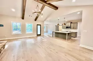 311 Mourning Ct, Lagrange, GA 30241 - Photo 3