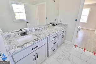 2416 Westwood Dr, Valdosta, GA 31601 - Photo 13