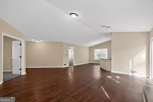 3646 Salem Dr, Lithonia, GA 30038 - Photo 5