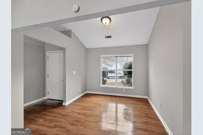 2396 Hillvale Circle, Lithonia, GA 30058 - Photo 9