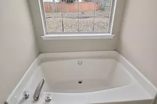 2396 Hillvale Cir, Lithonia, GA 30058 - Photo 23