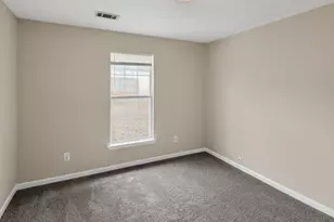 2396 Hillvale Cir, Lithonia, GA 30058 - Photo 13