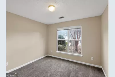 2396 Hillvale Circle, Lithonia, GA 30058 - Photo 7