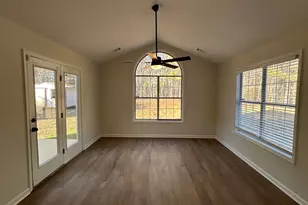 125 Montrose Way, Lagrange, GA 30240 - Photo 9