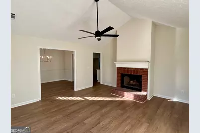 125 Montrose Way, Lagrange, GA 30240 - Photo 3