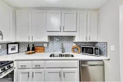 160 Booth Road SW #APT B, Marietta, GA 30008 - Photo 11