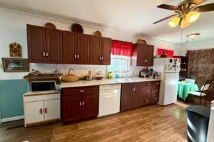 824 E 3rd Ave, Cordele, GA 31015 - Photo 11