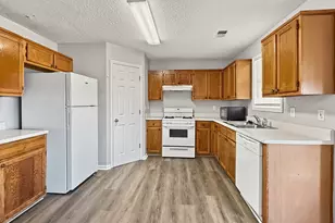 231 Ferguson Ave, Locust Grove, GA 30248 - Photo 9