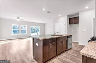 1575 Villageside Ct, Lawrenceville, GA 30043 - Photo 7