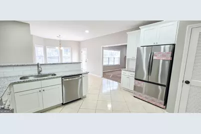 122 Melrose Creek Drive, Stockbridge, GA 30281 - Photo 9