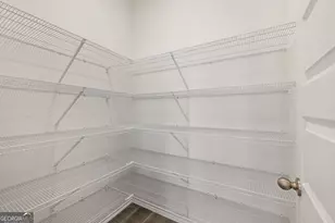 5605 Overview Dr, Flowery Branch, GA 30542 - Photo 9