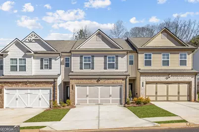 5605 Overview Drive, Flowery Branch, GA 30542 - Photo 1