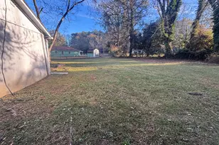 825 Pamela Dr, Griffin, GA 30224 - Photo 5
