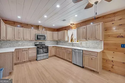 215 Stonehedge Drive, Clarkesville, GA 30523 - Photo 19