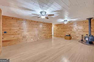 215 Stonehedge Dr, Clarkesville, GA 30523 - Photo 15