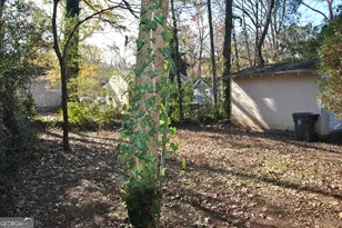 1384 Womack Ave, East Point, GA 30344 - Photo 29