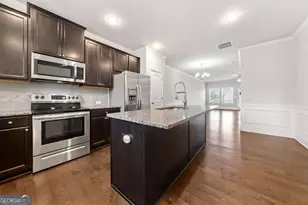 5959 Landers Loop, Fairburn, GA 30213 - Photo 11