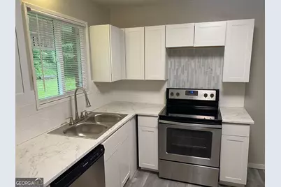 2764 Riggs Drive, East Point, GA 30344 - Photo 9