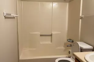 420 Elizabeth Ln, Griffin, GA 30223 - Photo 9