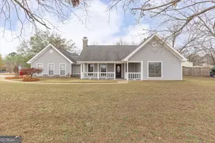 1027 Kathryn Ryals Rd, Warner Robins, GA 31088 - Photo 1