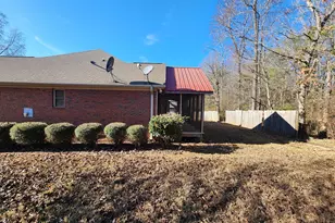 70 Golden Oaks Dr, Hartwell, GA 30643 - Photo 5