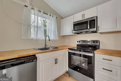 402 E 57th Street, Savannah, GA 31405 - Photo 47