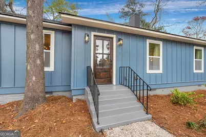 402 E 57th Street, Savannah, GA 31405 - Photo 3