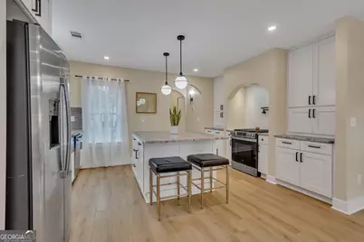 402 E 57th Street, Savannah, GA 31405 - Photo 13