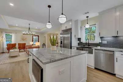 402 E 57th Street, Savannah, GA 31405 - Photo 17