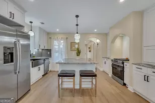 402 E 57th St, Savannah, GA 31405 - Photo 15