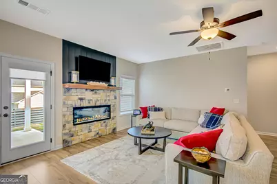 209 Maddington Court, Senoia, GA 30276 - Photo 9