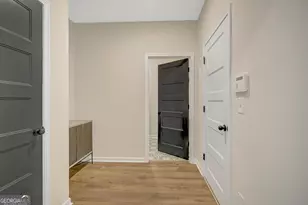 209 Maddington Ct, Senoia, GA 30276 - Photo 15