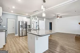 95 Hawthorn Ln, Covington, GA 30014 - Photo 9