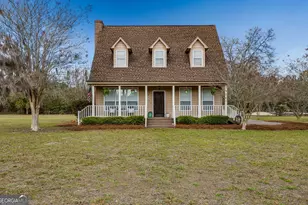 201 Colonial Way, Folkston, GA 31537 - Photo 1