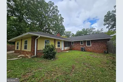 2110 Lavista Circle, Hapeville, GA 30354 - Photo 11