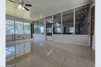 2110 Lavista Circle, Hapeville, GA 30354 - Photo 17