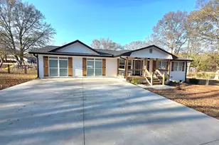 391 Price St, Statham, GA 30666 - Photo 1