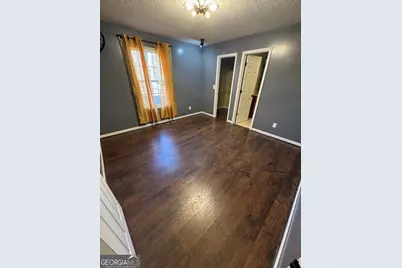 813 Normandy Trail, Lavonia, GA 30553 - Photo 11