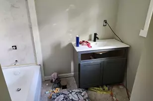 1021 Adrian Cir, Greensboro, GA 30642 - Photo 7