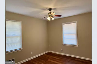 2913 Horse Shoe Drive, Atlanta, GA 30316 - Photo 9