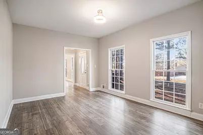 4521 S Roberts Drive, Sugar Hill, GA 30518 - Photo 9