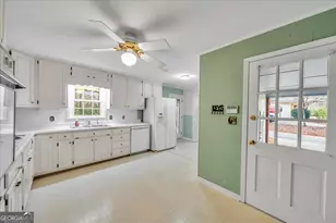 220 Brookwood Dr, Dublin, GA 31021 - Photo 9