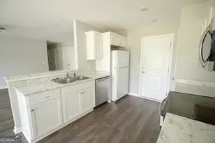 214 Evans Ter, Statesboro, GA 30458 - Photo 5