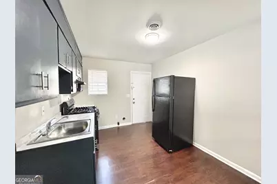 6496 Raymond Drive, Union City, GA 30291 - Photo 5