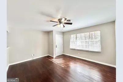 6496 Raymond Drive, Union City, GA 30291 - Photo 3