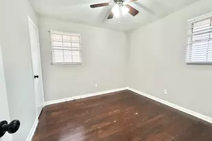 6496 Raymond Dr, Union City, GA 30291 - Photo 17