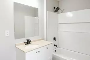 35 N Robinson Dr, Carrollton, GA 30117 - Photo 15