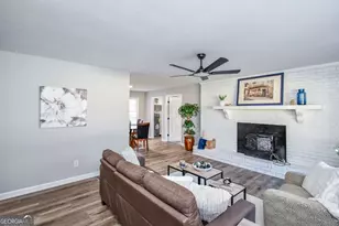 35 N Robinson Dr, Carrollton, GA 30117 - Photo 3